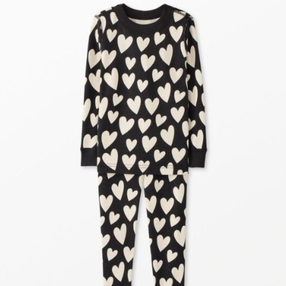 Hanna Andersson Playful Hearts on Black Pajama Set  Size 5